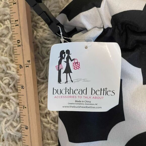 Buckhead Betties Drop the Latitude Black/White Insulated Wine Bag w/strap, NWT - Picture 9 of 10
